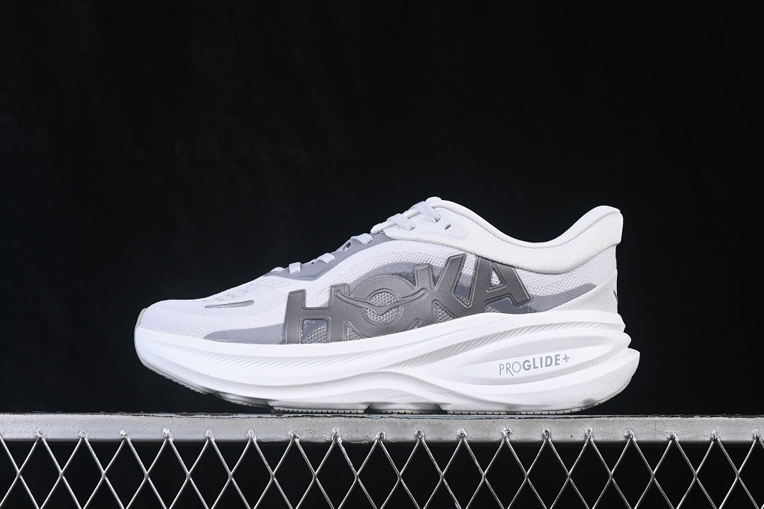 HOKA ONE Clifton Pro