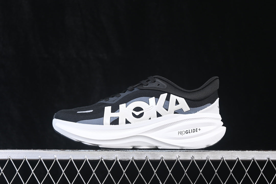 HOKA ONE Clifton Pro