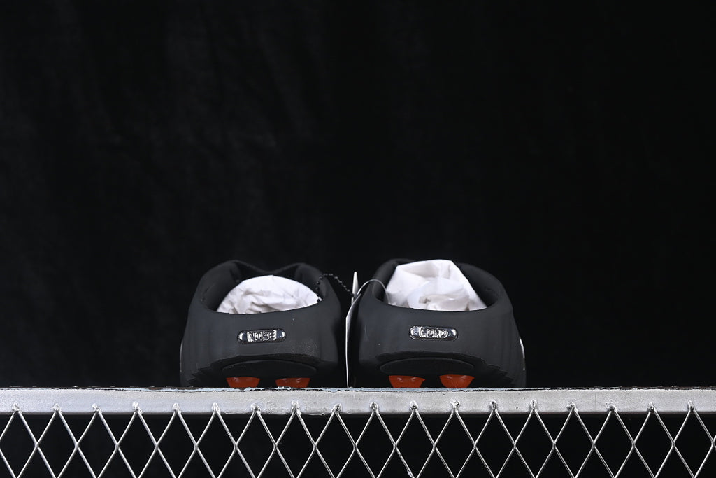 Nike ReactX Recovery - שחור וכתום