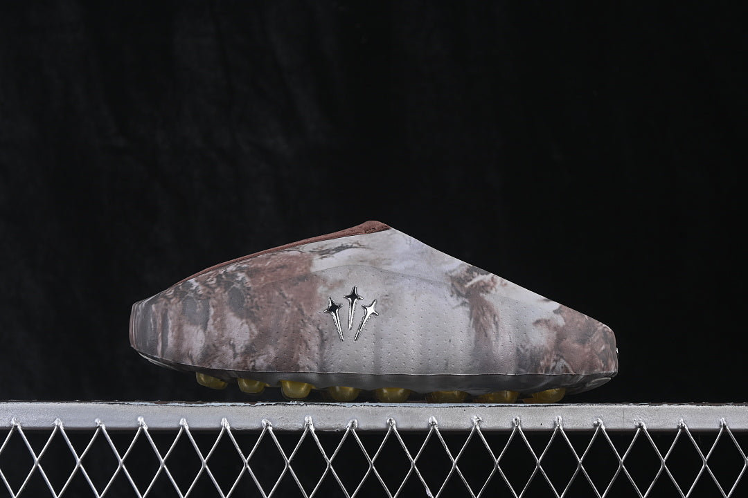 Nike ReactX Recovery Mule - Brown And White