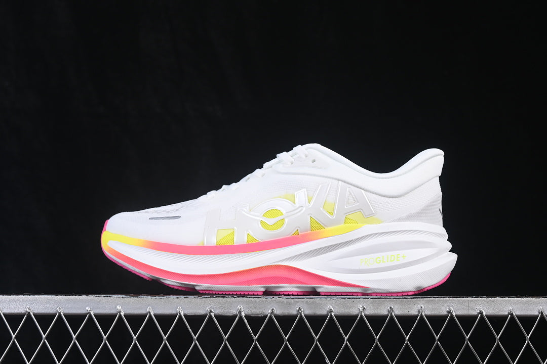 HOKA ONE Clifton Pro